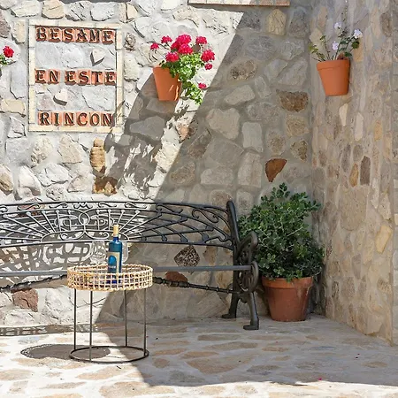 Loft Abanderao Piscina Y Jacuzzi Tatil Evi Conil De La Frontera
